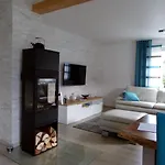 Kürmreuth Apartamento *